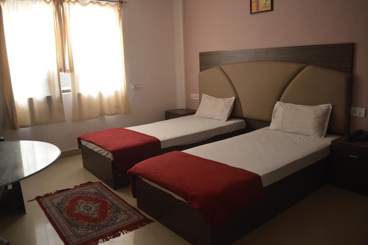 โรงแรม ซิตี้ พาเลส Brahmapur ห้อง รูปภาพ