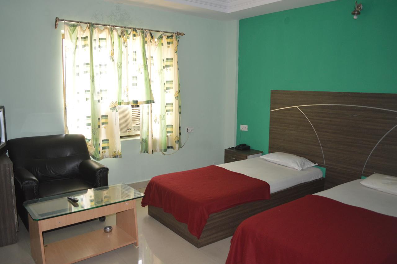 โรงแรม ซิตี้ พาเลส Brahmapur ห้อง รูปภาพ