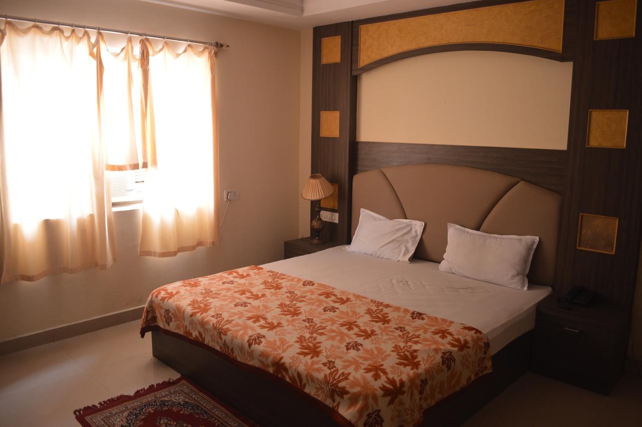 โรงแรม ซิตี้ พาเลส Brahmapur ห้อง รูปภาพ