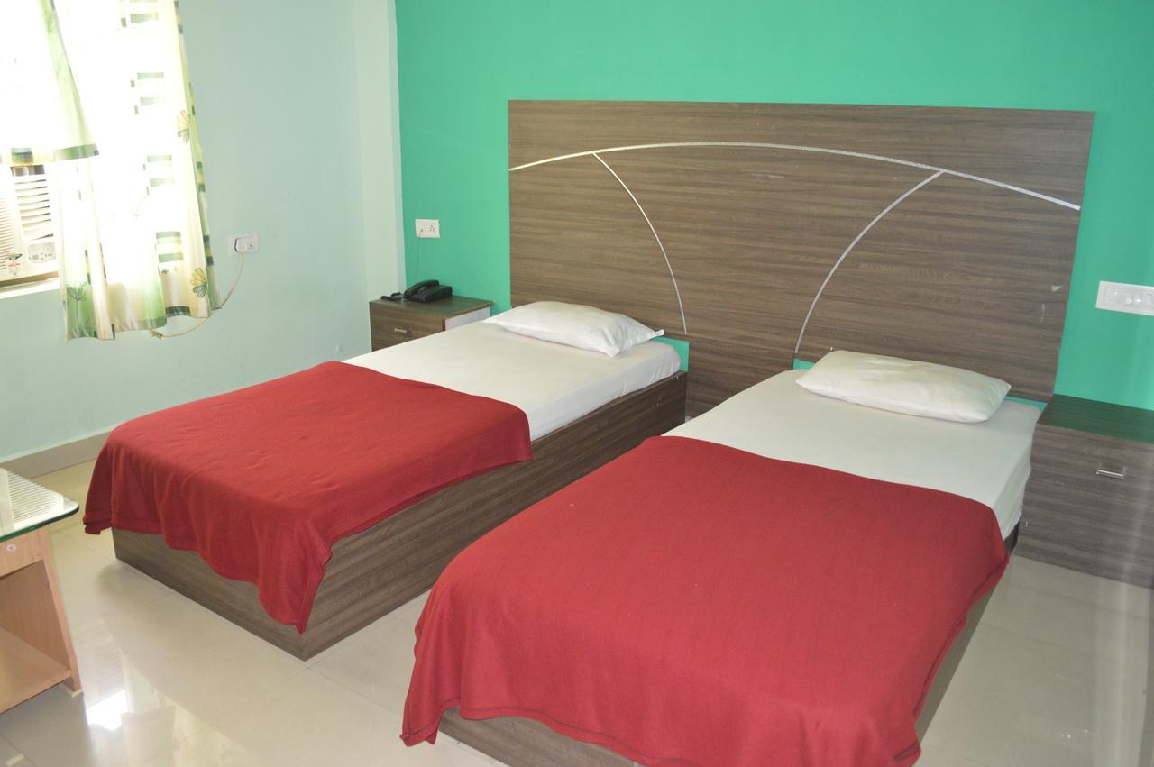 โรงแรม ซิตี้ พาเลส Brahmapur ห้อง รูปภาพ